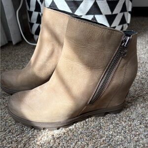 Sorel Tan Ankle Booties with Wedge. Great condition!